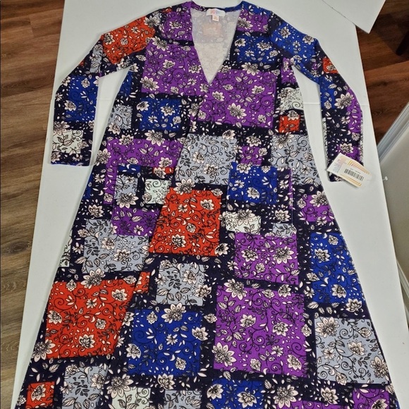 NWT lularoe Sarah Floral quilt pattern,blue/black long cardigan, sz, XS - Picture 1 of 4